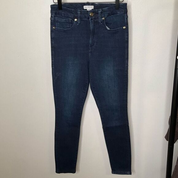 Good American Skinny Jeans - Picture 2 of 9